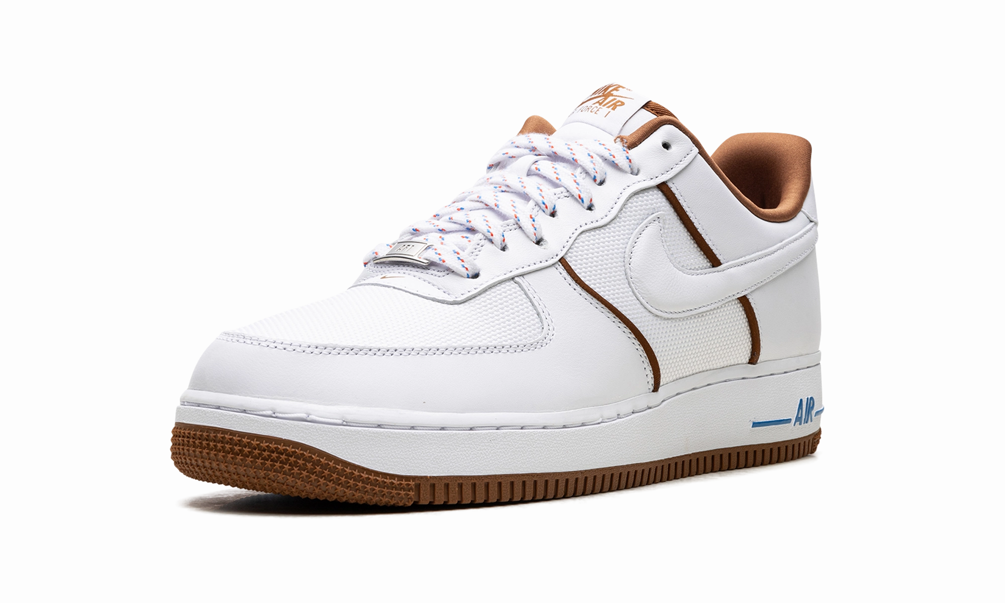 Air Force 1 "White / Light British Tan" Test Step Clean Movement