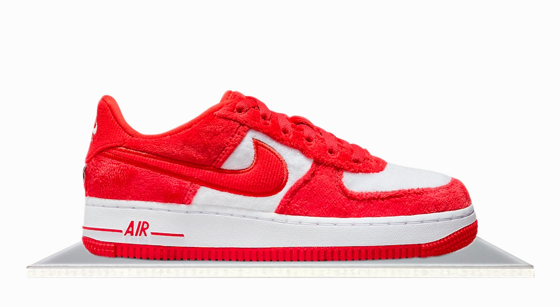 Urban Walker Air Force 1 Valentine's Day Fleece (2024)