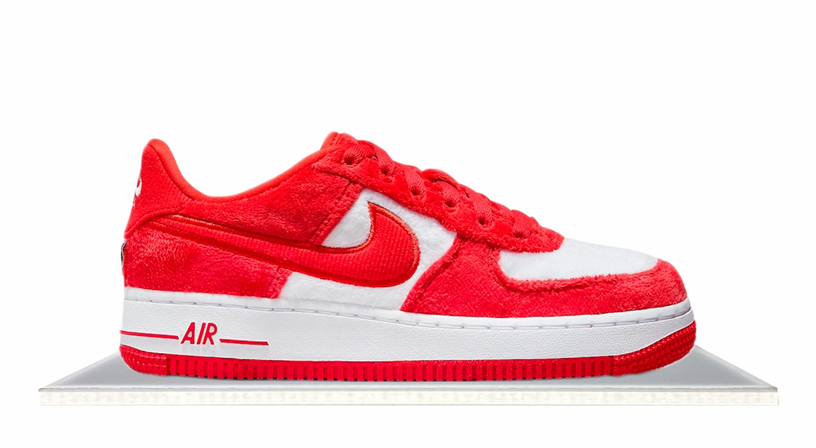 Air Force 1 Valentine's Day Fleece (2024) Unisex Fit Slip Resistant Tread