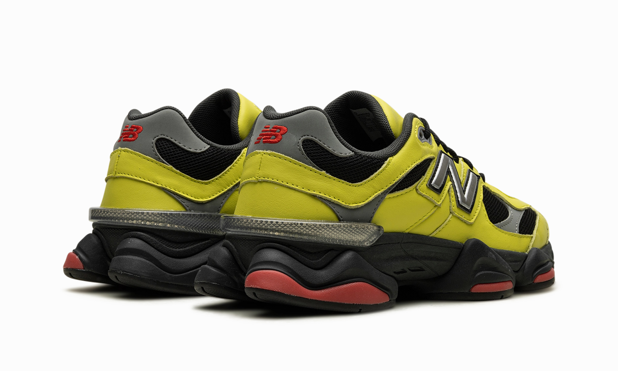 9060 "Tea Tree" perforated shoes