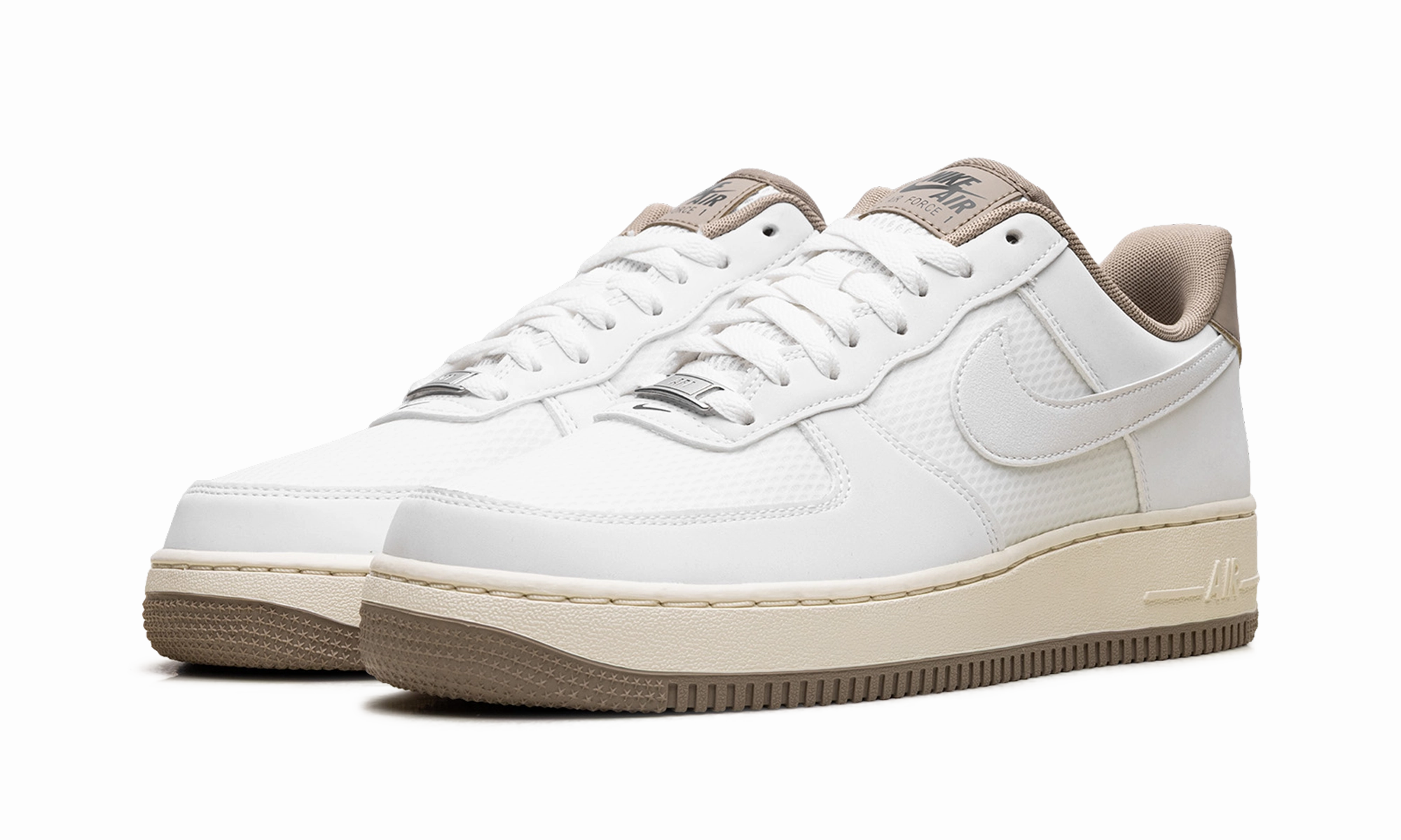 Air Force 1 Low '07 LV8 "Summit White Khaki" Step Relief Adaptive Feel