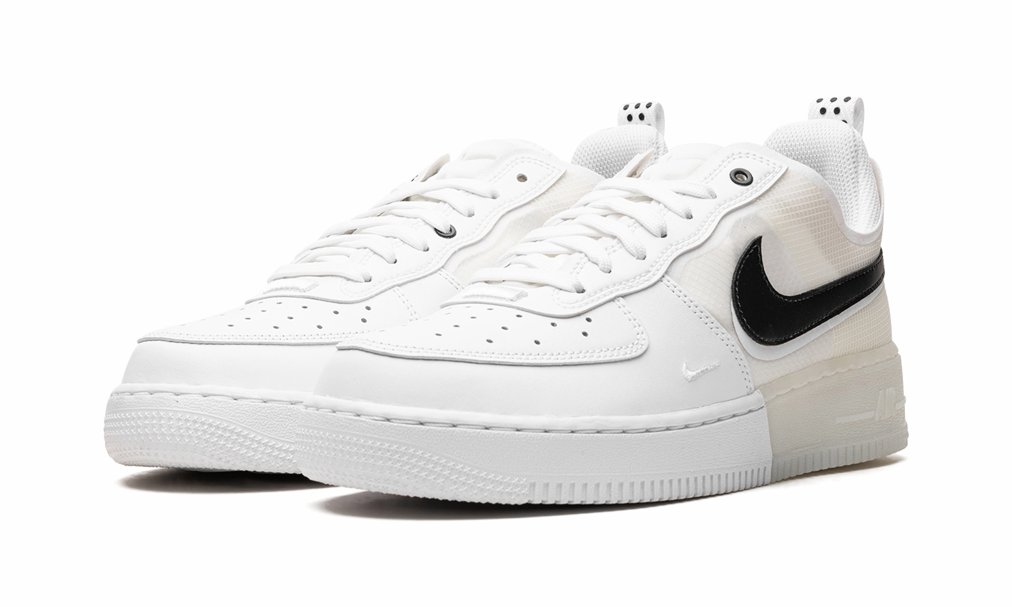 Balanced feel Road Fit Air Force 1 Low React "White / Black"