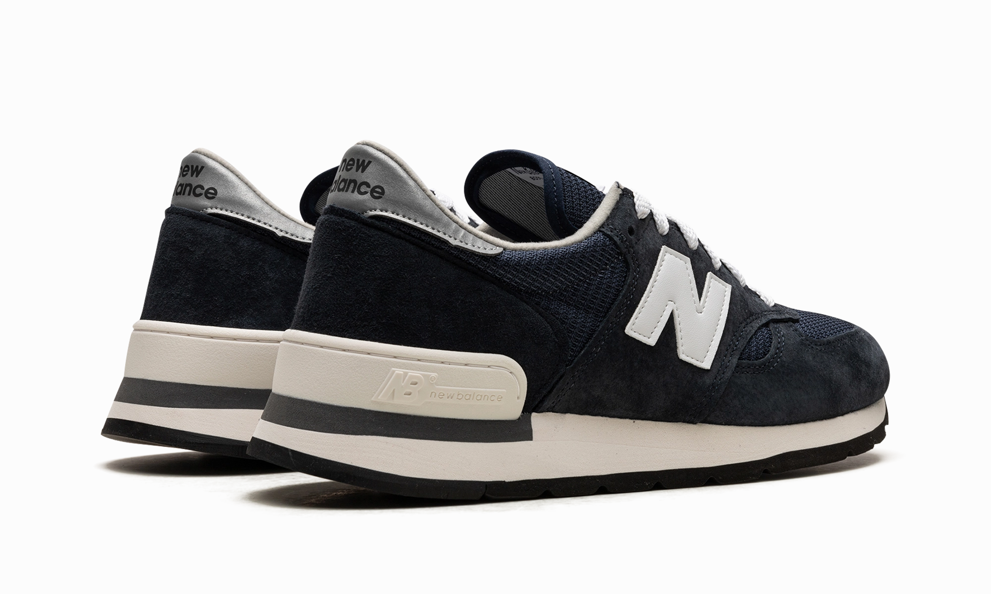 990 v1 "Navy / White" for advanced user - centric