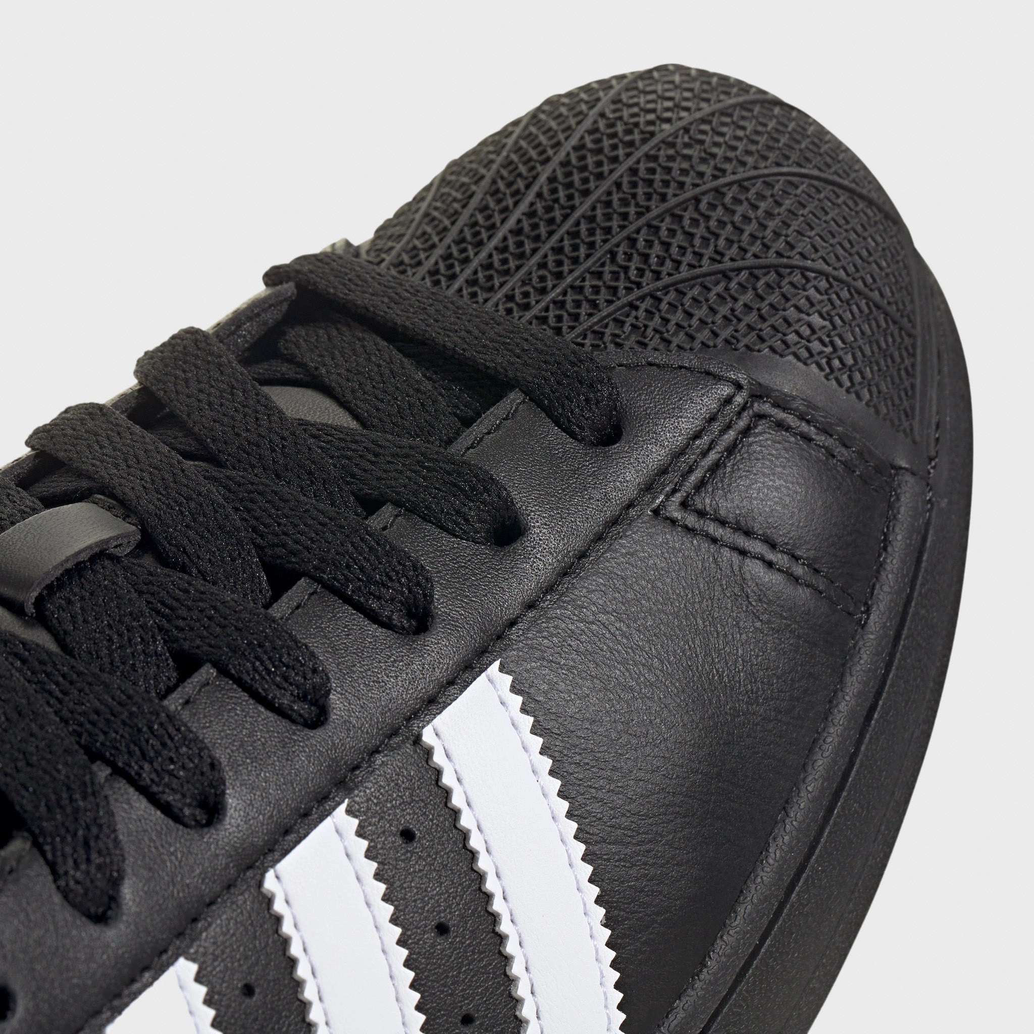 Knit Surface Dynamic Fit adidas Superstar II Core Black / Footwear White