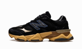 9060 "Black Royal Gum" Comfort Ventilation