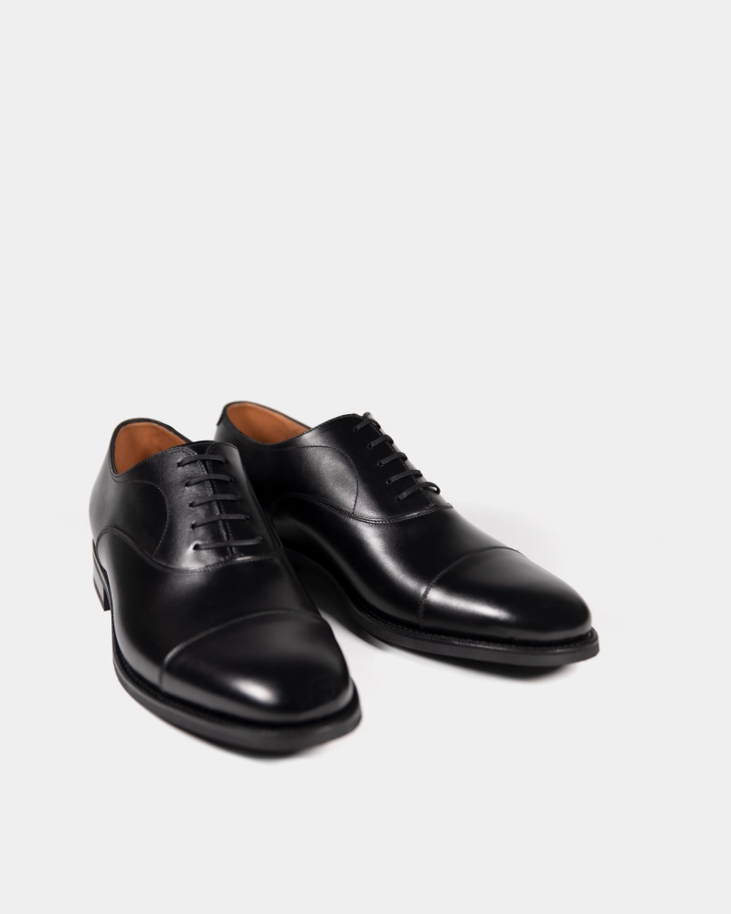 Fast Lifestyle Flexible Toe Box Black Oxford Dress Shoe with Rubber Soles