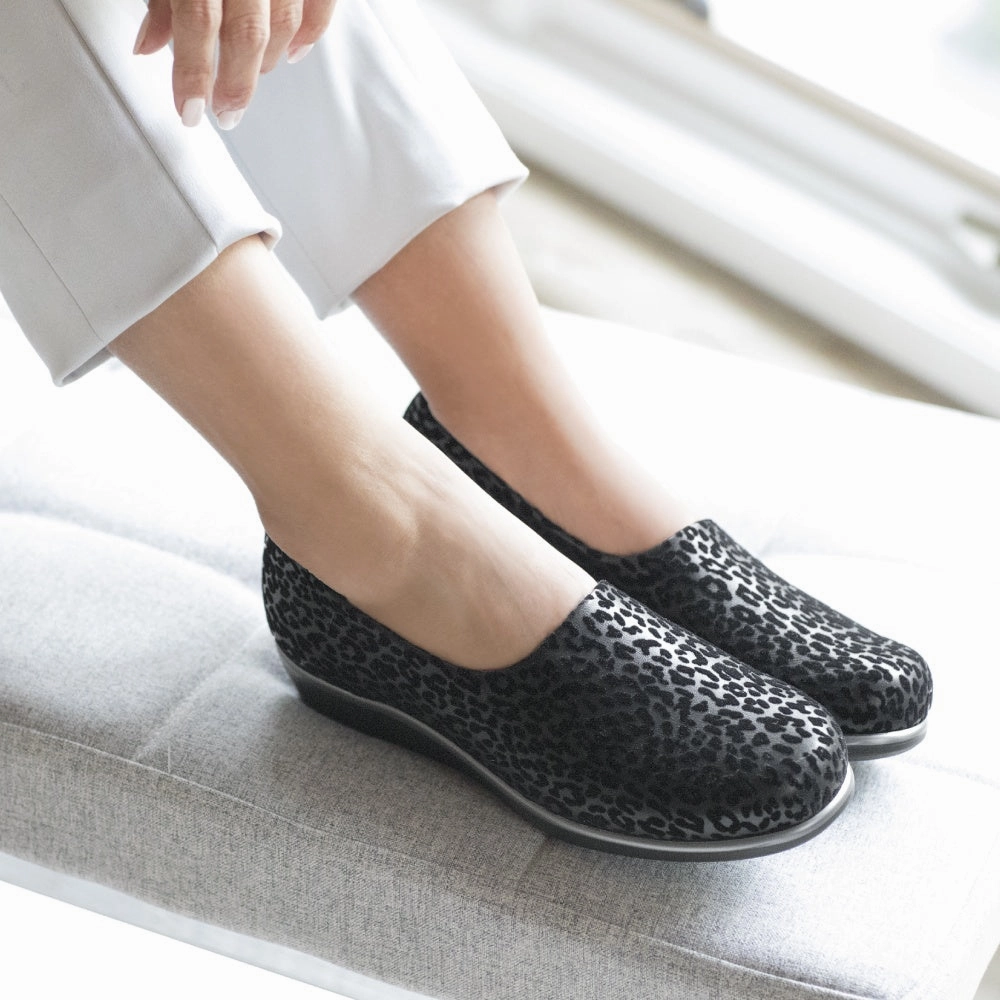 Bliss - Black Leopard Smart Look