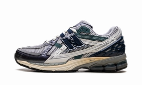 1906R "Silver Metallic / Deep Ocean" Fast pace