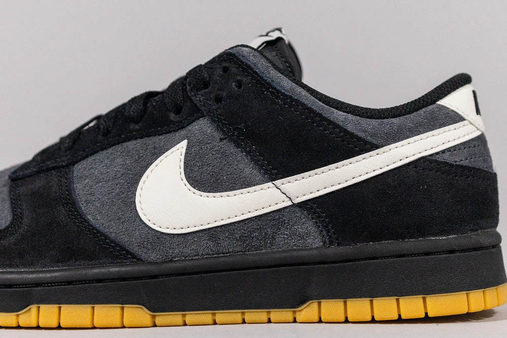Nike Dunk Low SE 'Black and Anthracite Gum' Daily Utility Comfort Padding