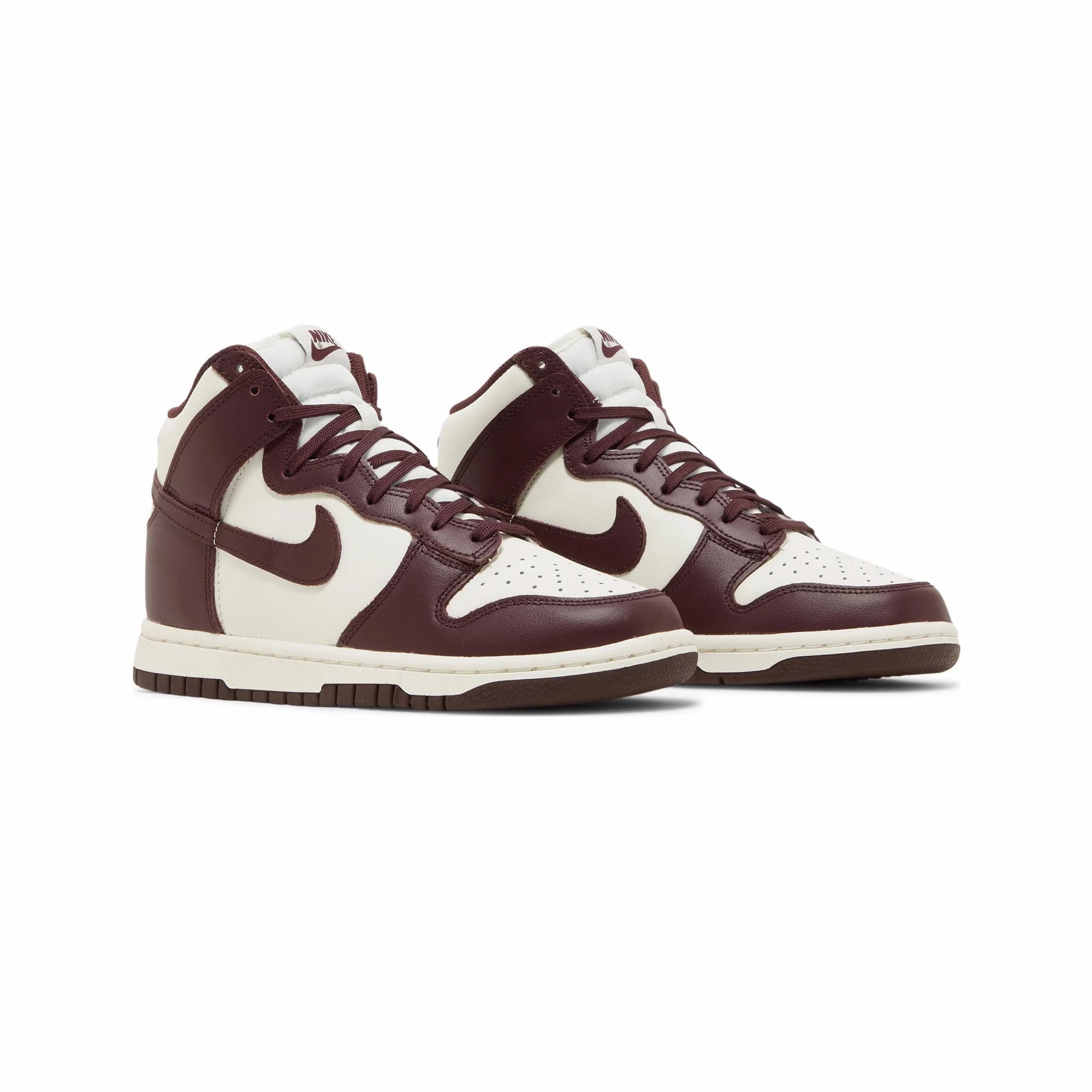 Nike Dunk High 'Burgundy Crush' Women's (2022) Stretch Step