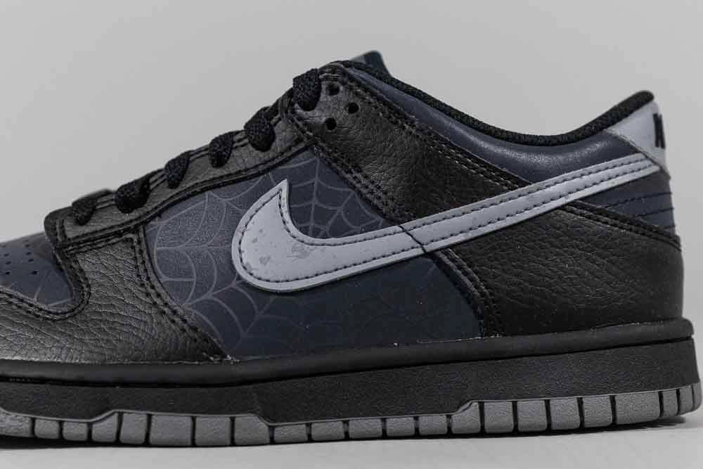 Nike Dunk Low 'Black Symbiote' (GS) Seamless Finish