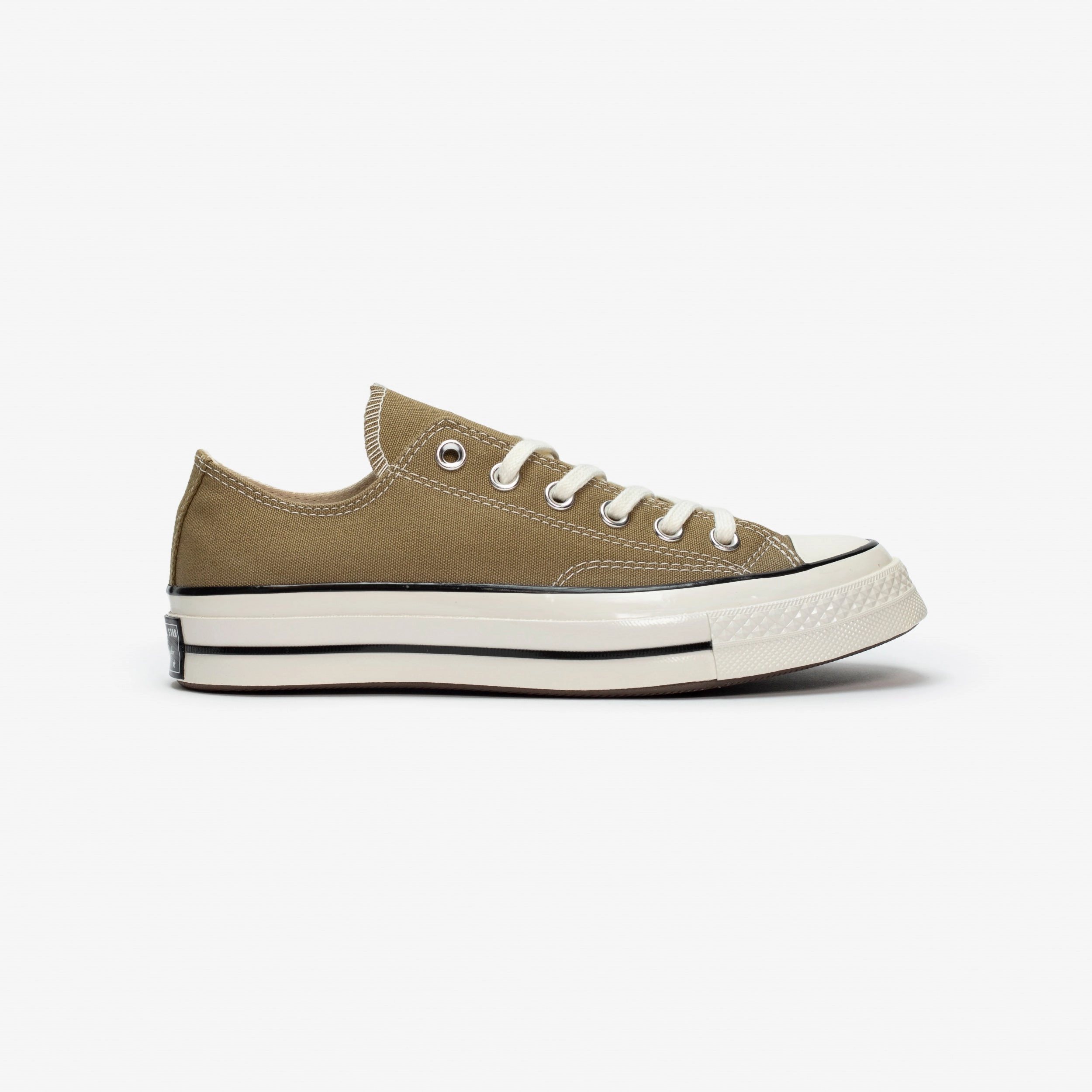 Customizable Fit Microperforated Vamp Chuck 70