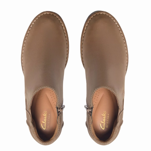 Clarks Women's Kastela Lo Pebble Leather Easy Fit Breathable Weather Resistant User