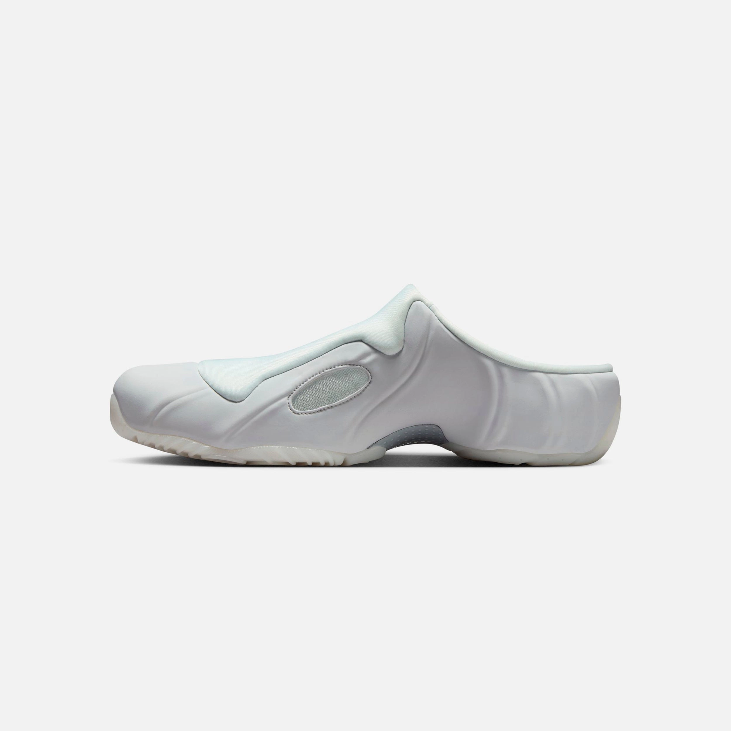 Hyperelastic Frame Clogposite