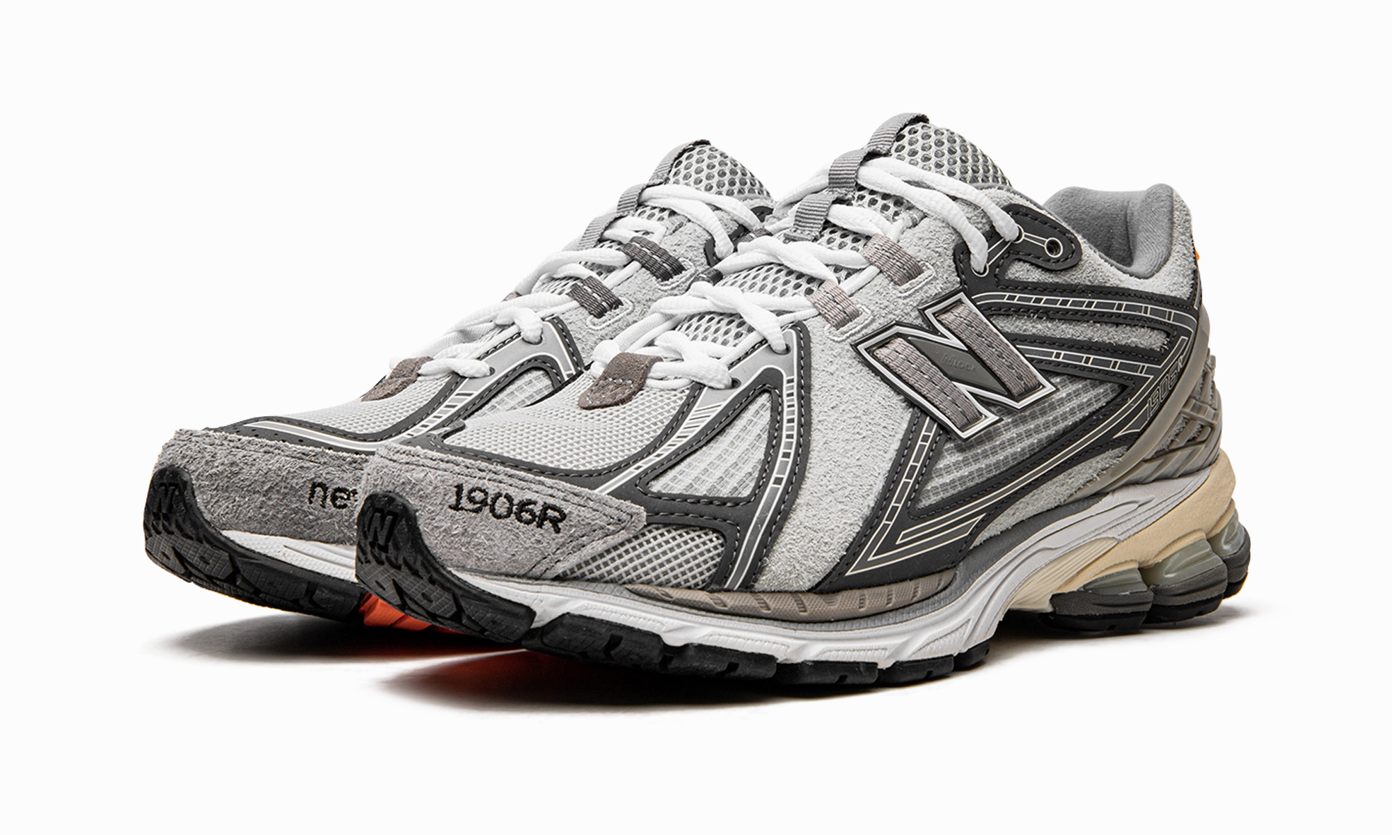 1906R "INVINCIBLE x N.HOOLYWOOD Grey Swan" Comfortable Padding