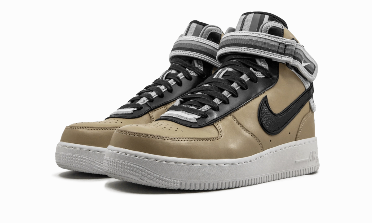 Long Stroll Air Force 1 Mid SP / Tisci "Tan"