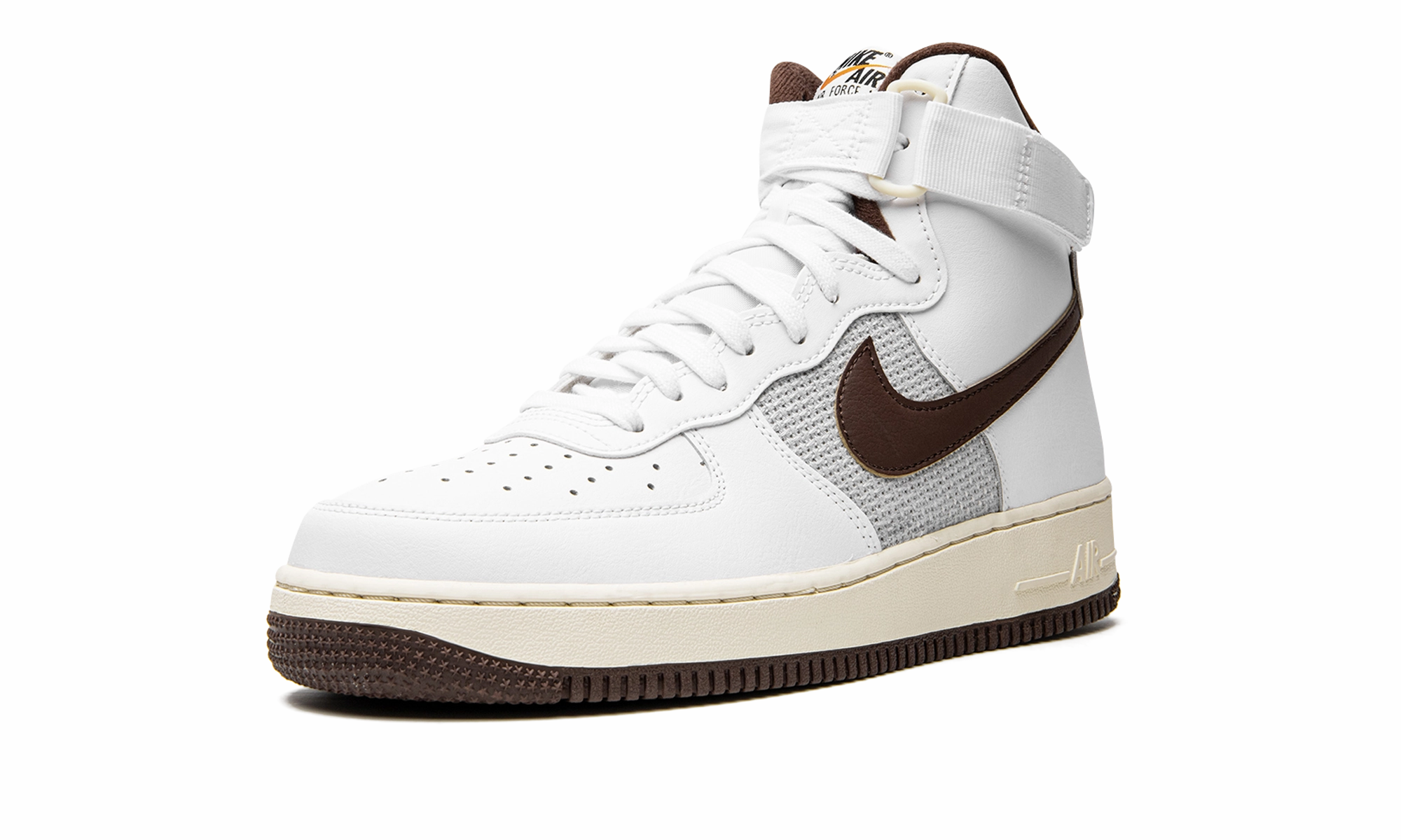 Air Force 1 High '07 "White Light Chocolate" shape fit Outing Ready