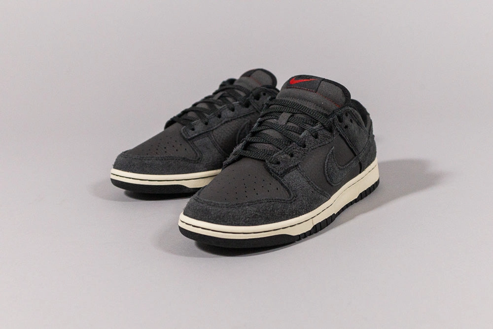 Nike Dunk Low Premium 'Off Noir' Chic Comfort
