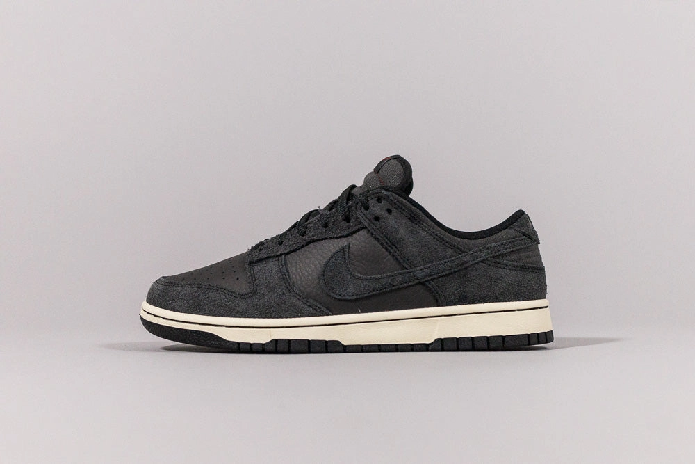 Impact Dispersing Heel Urban Movement Nike Dunk Low Premium 'Off Noir'