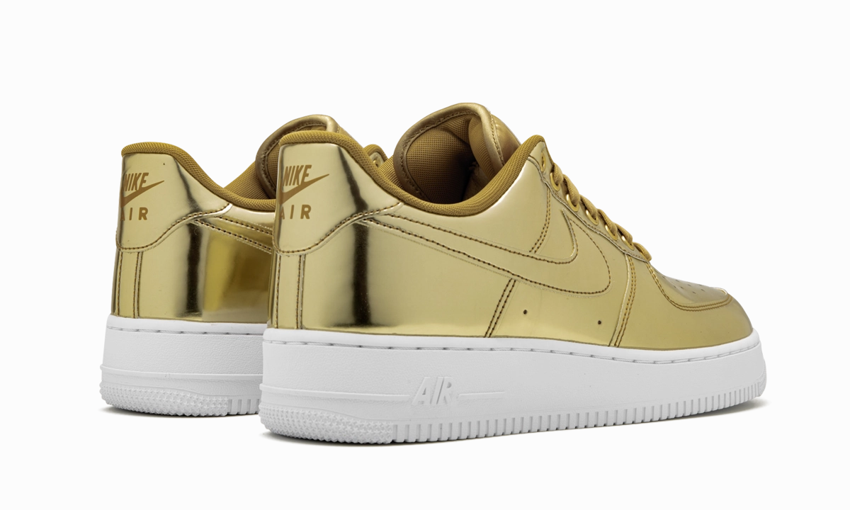 AIR FORCE 1 SP WMNS "Metallic Gold" Campus Pace