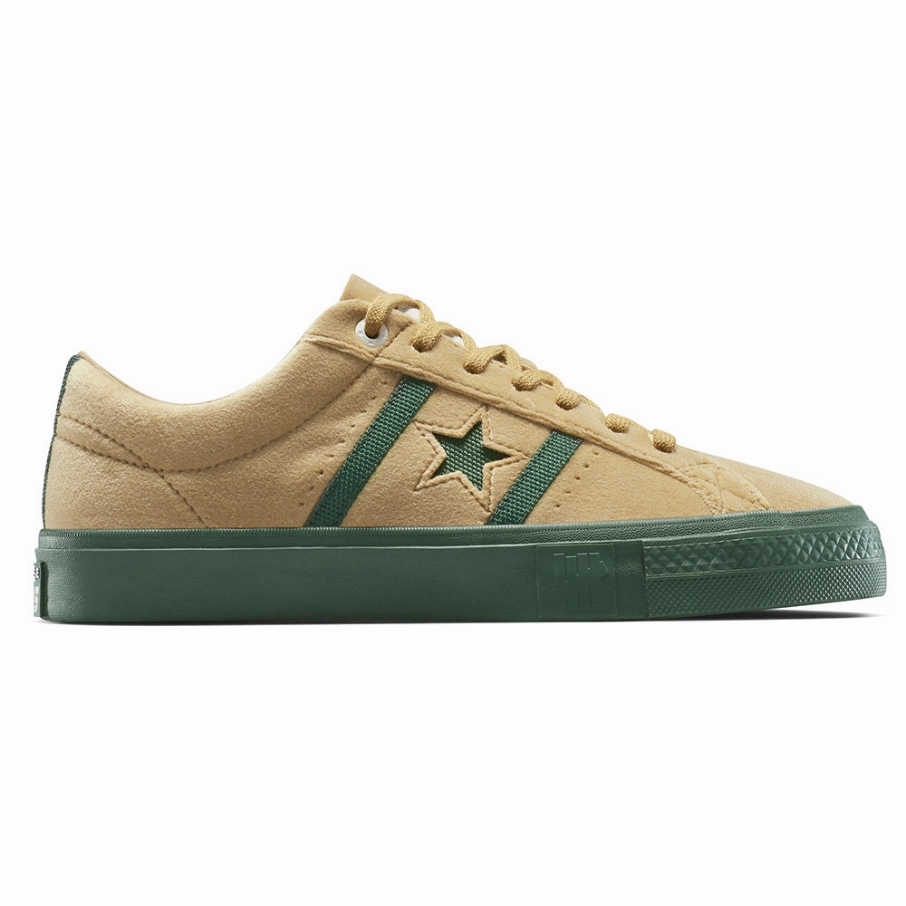Converse - x UNDEFEATED One Star Academy Pro (Brown) Comfort Stretch Agile