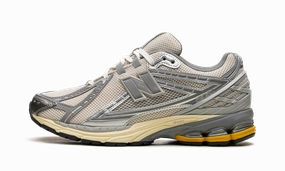 temperate - climate shoes paddleboarding - running shoes 1906R "Metallic Silver Yellow"