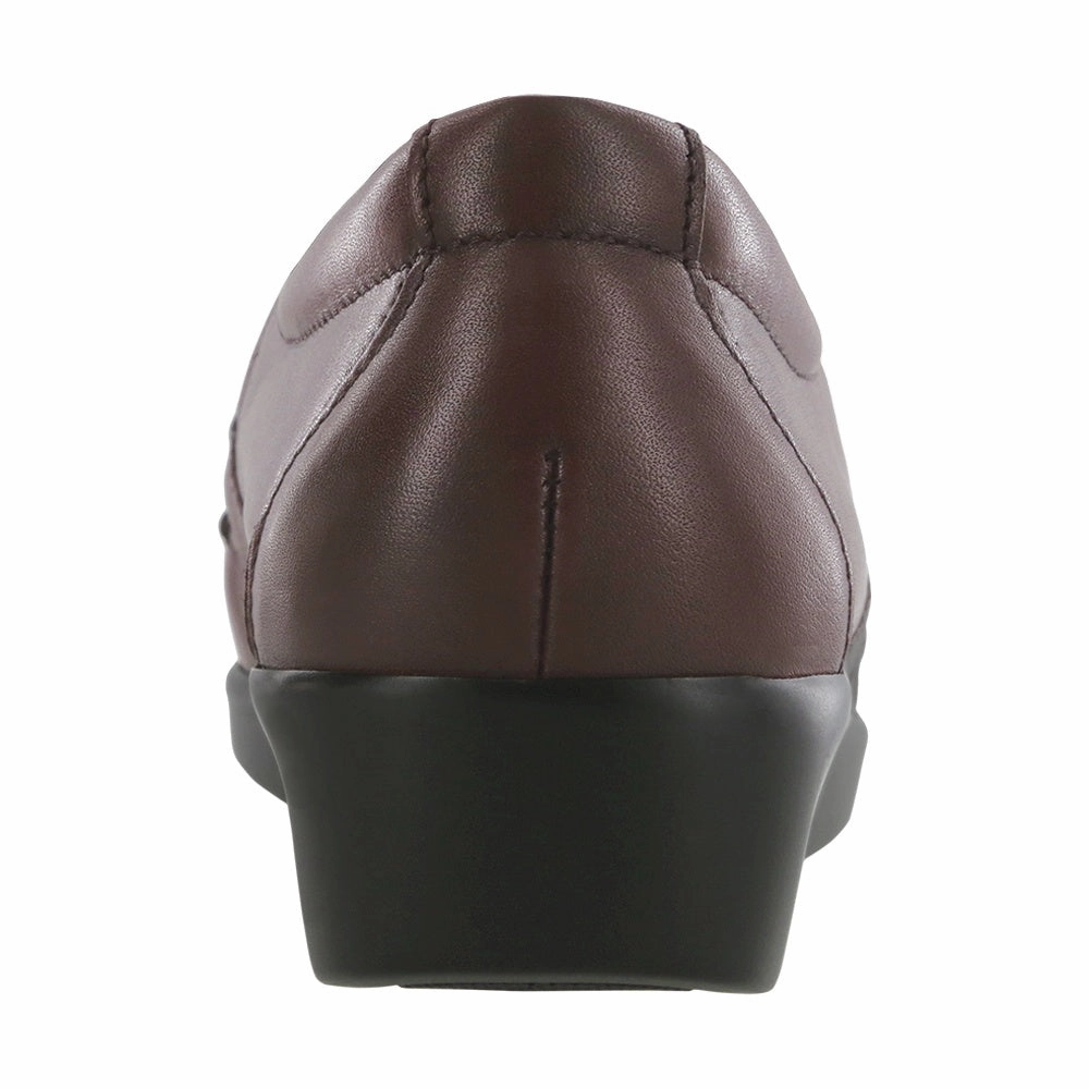 Dream - Wine Recycled Outsole Material