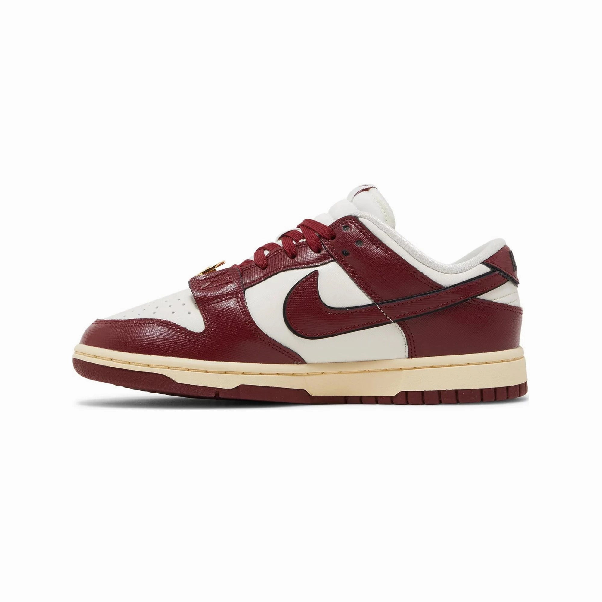 Travel Ease Dunk Low SE 'Just Do It Sail Team Red' W (2023)