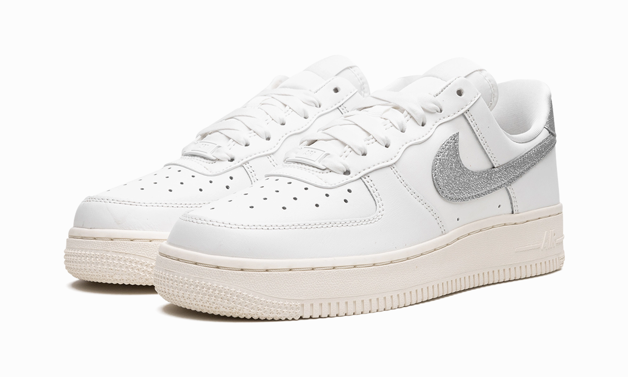 AIR FORCE 1 '07 MNS WMNS "Summit White Sail White Metallic Silver" Adjustable Hook Loop Strap Flexible Movement