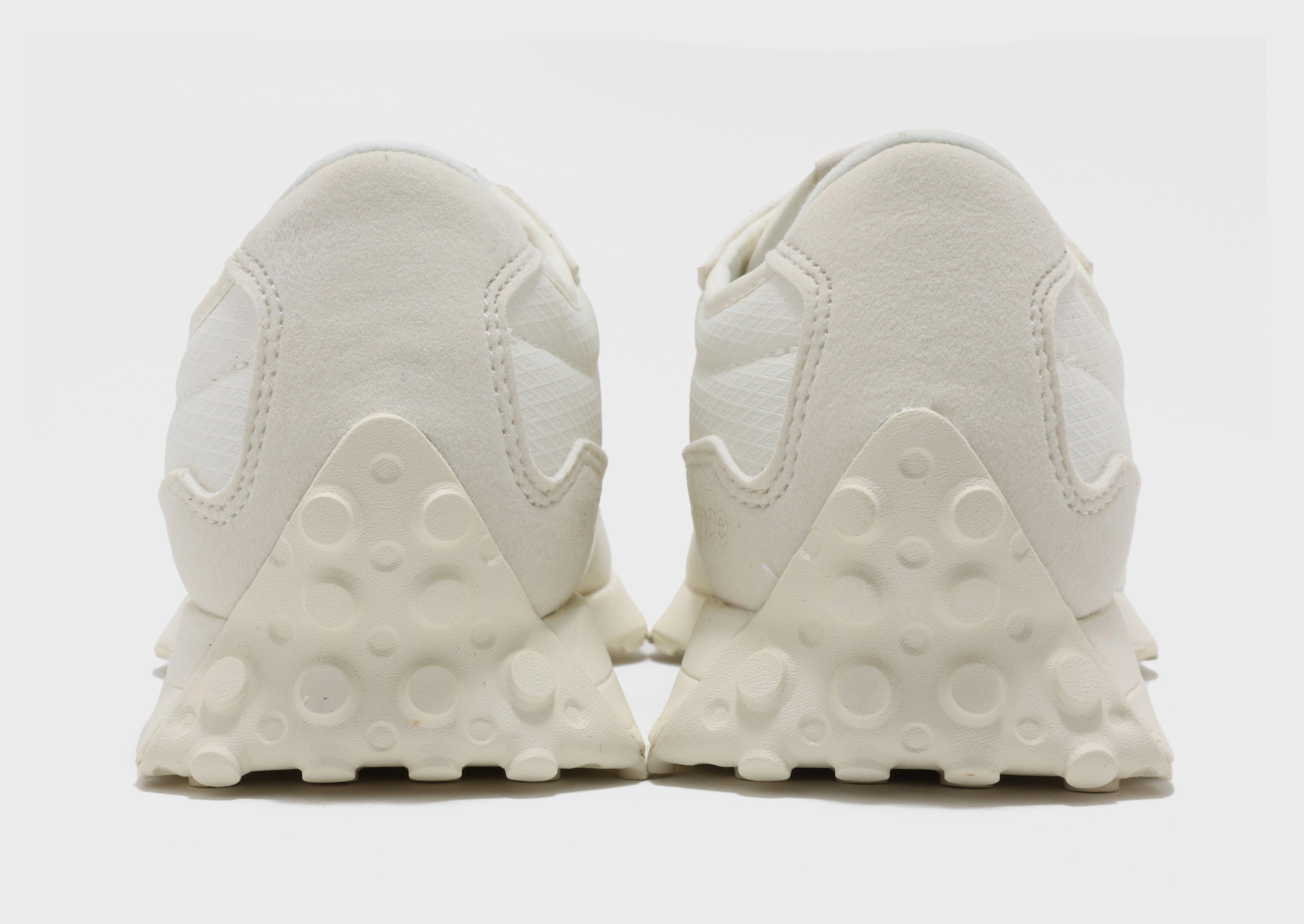 athletic clubs Slip Resistant Pattern 327 Junior's