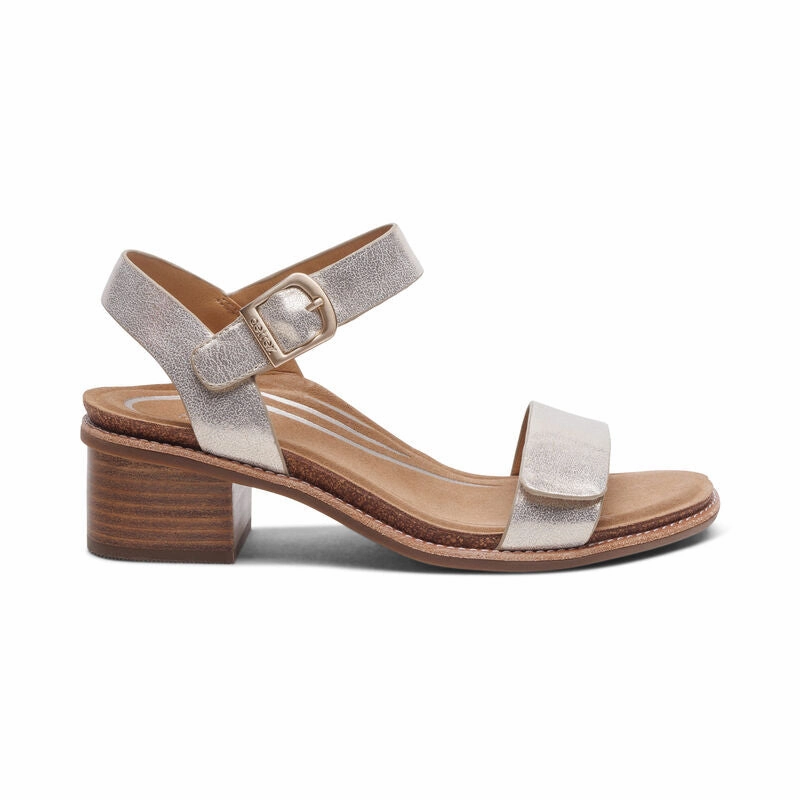 Impact Dispersing Structure Aetrex Women's Mae Champagne