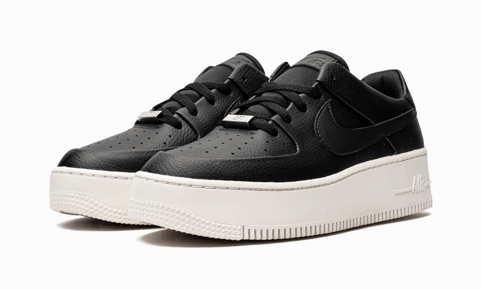 AIR FORCE 1 SAGE LO WMNS Look Walk