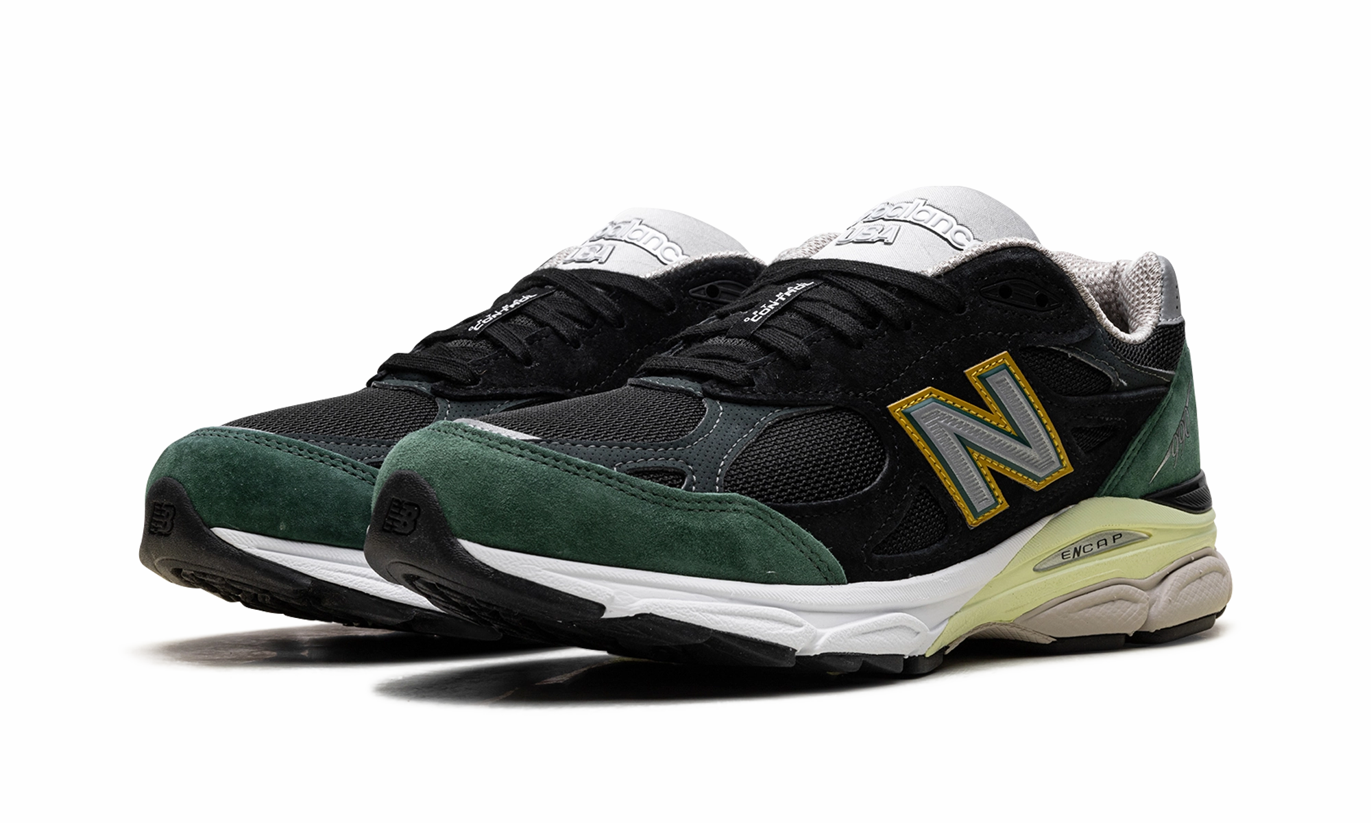 990v3 "Black / Green" contoured shoes