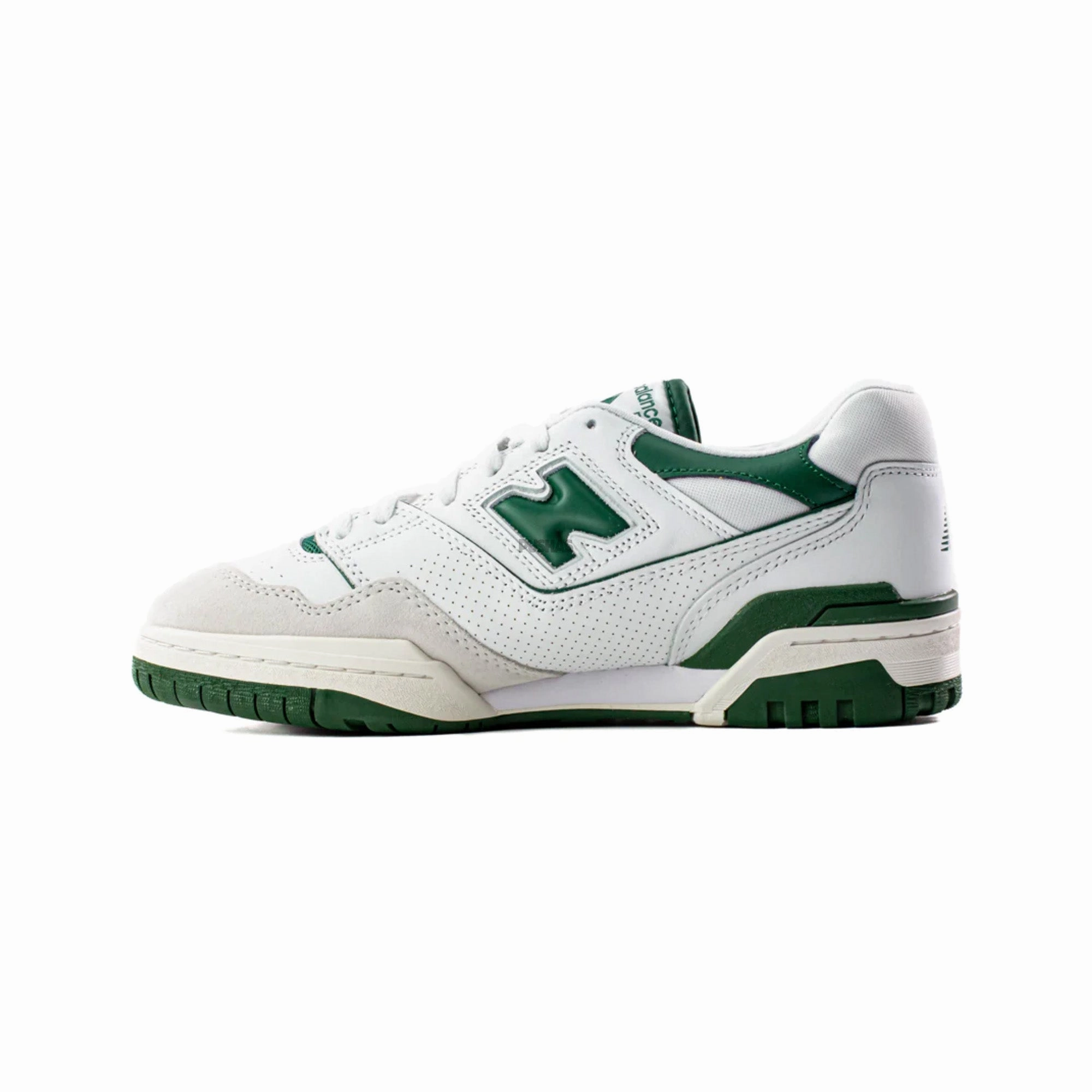 550 'White Green' (2022) outdoor running footgear