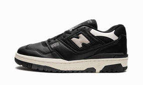 550 "Panda" running in a steppe area shoes