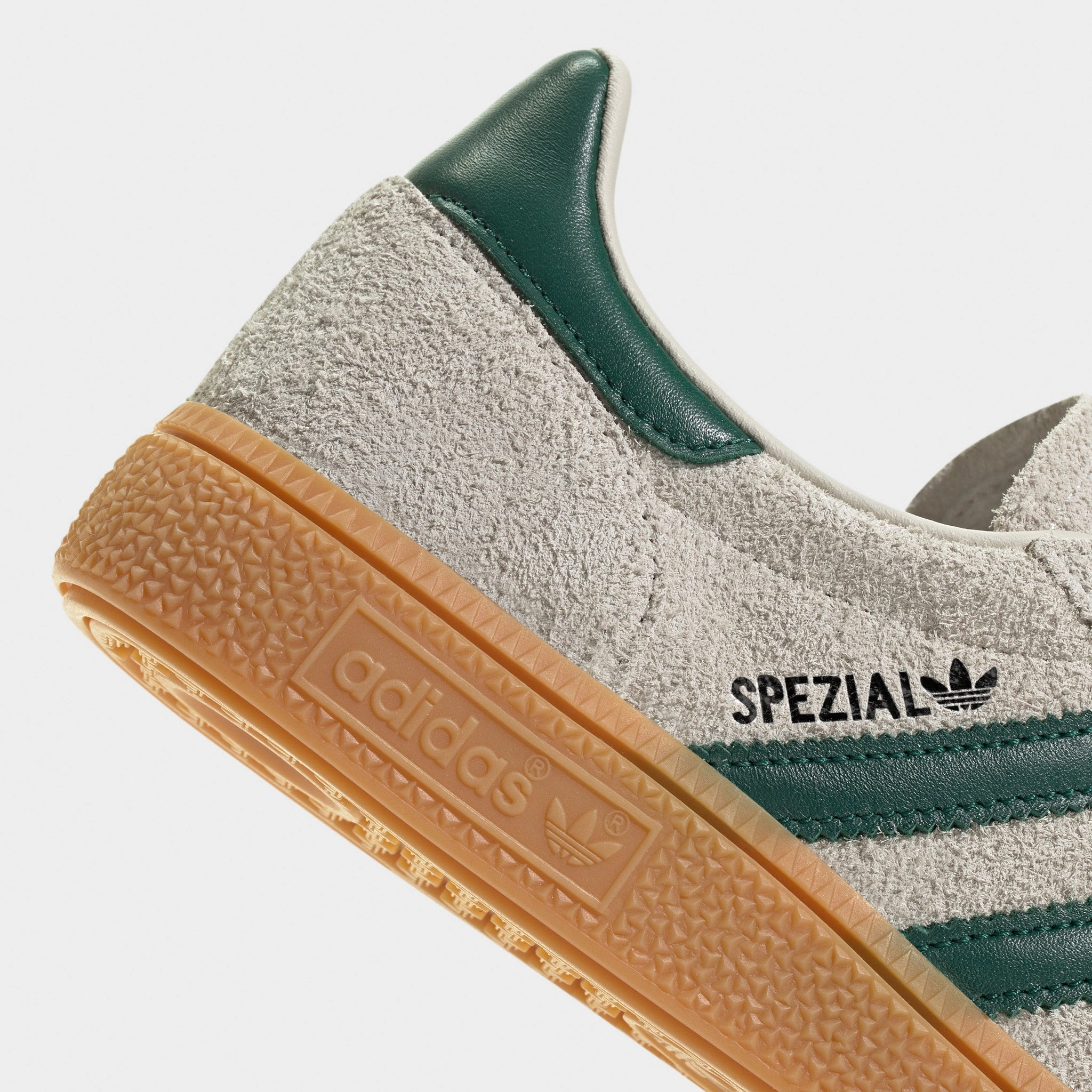 Every Occasion Sleek Ease adidas Originals Women's Handball Spezial Light Brown / Green
