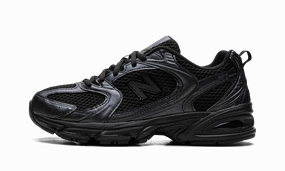 530 "Black Dark Grey" barefoot running