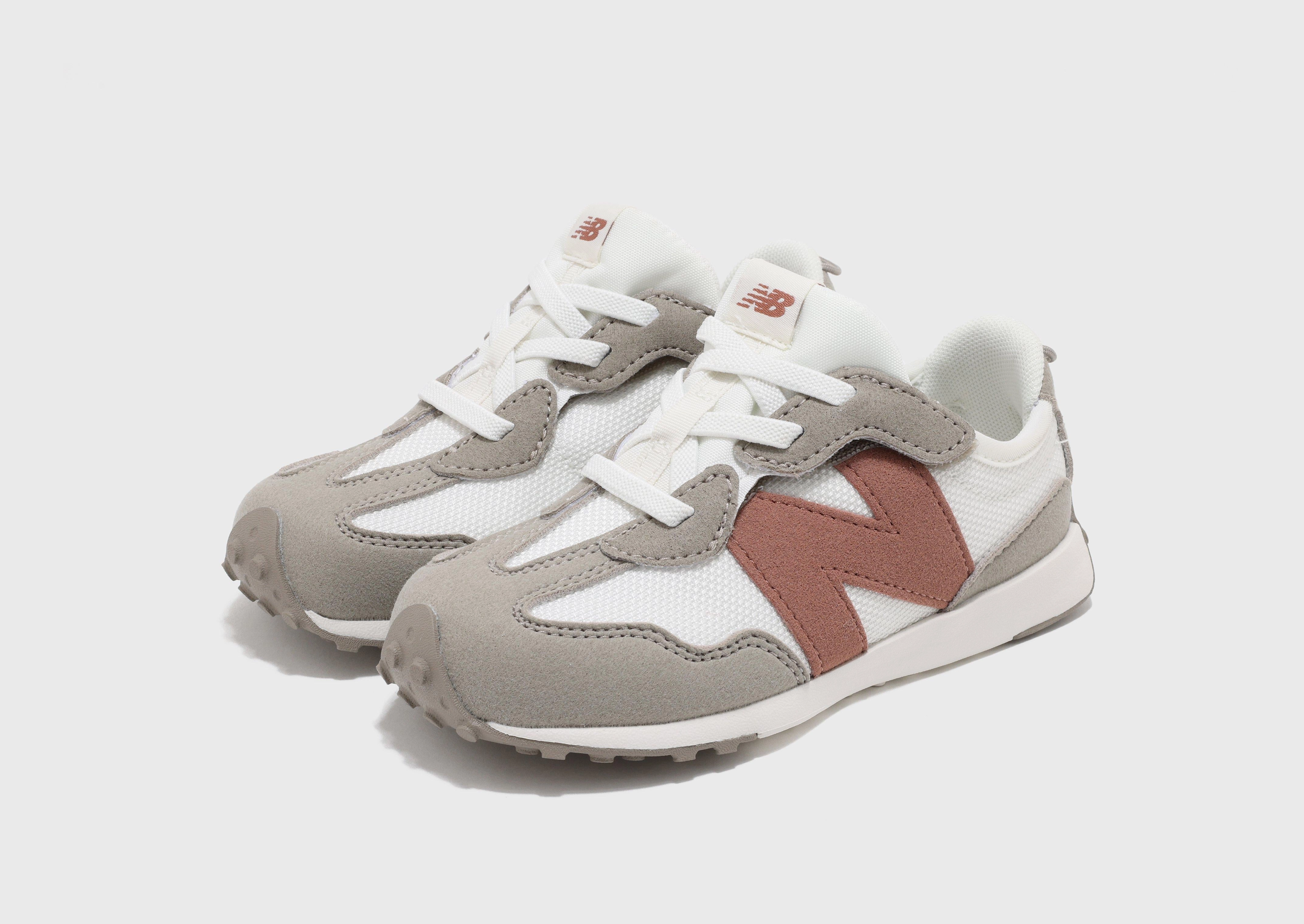 running with a gum rubber outsole 327 Infant's