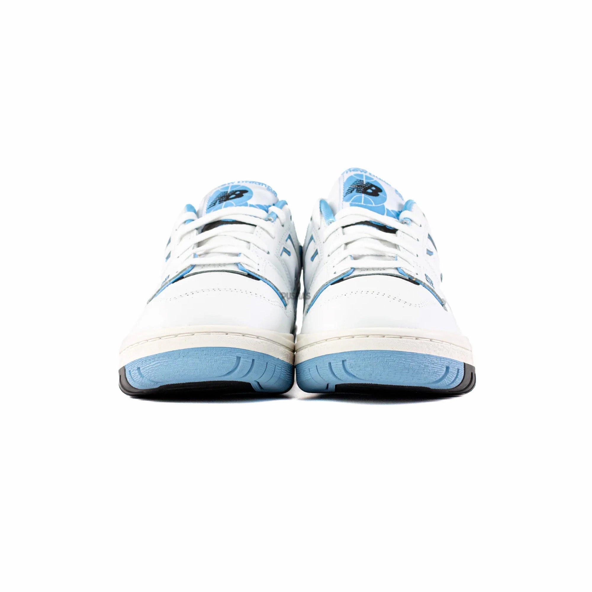 550 'UNC White University Blue' (2021) running in private tracks shoes muted colors