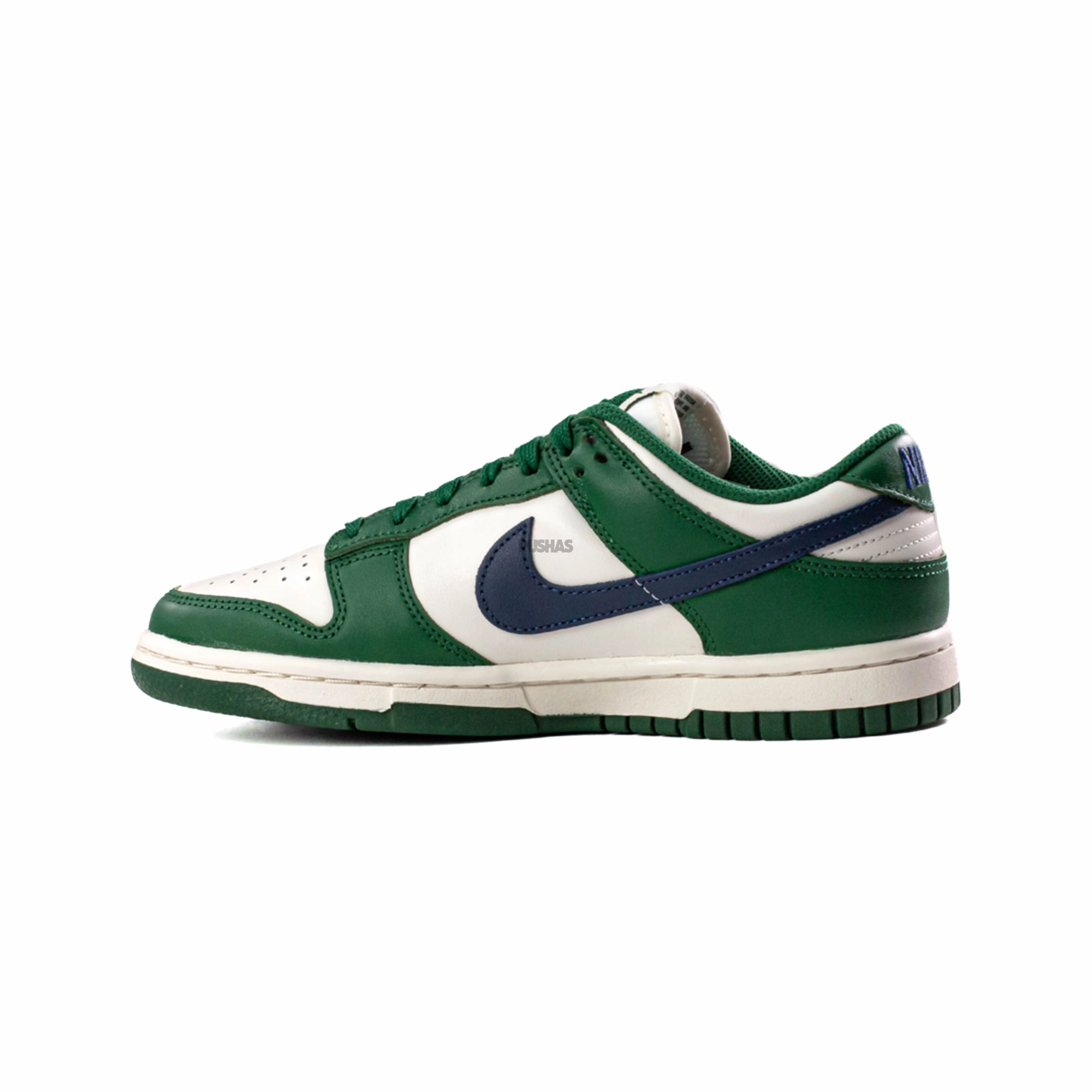 Nike Dunk Low Retro 'Gorge Green Midnight Navy' Women's (2023) Lightweight Footwear Ventilation Perforations