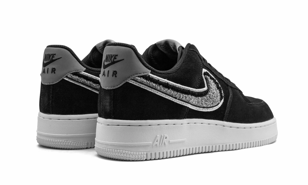 Walk Gear Air Force 1 '07 LV8 "Varsity Pack"