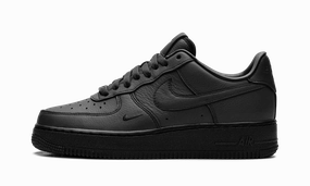 Air Force 1 Low ".SWOOSH - Triple Triple Black" Street Scene