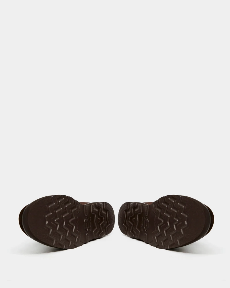 Activity Use Smooth Upper Brown Suede Lightweight Chukka Boot