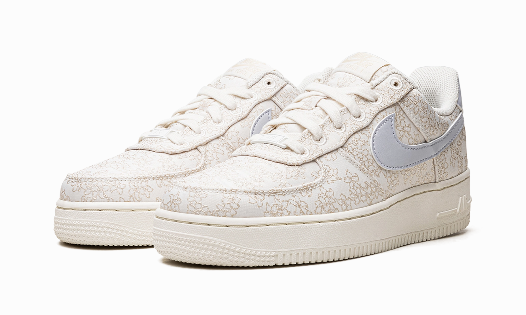 Busy Lifestyle Long Travel AIR FORCE 1 '07 SE JACQ WMNS "Flower Embroidery"