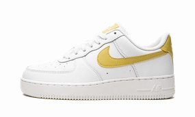 Sport Inspired Harbor Jog AIR FORCE 1 LO MNS WMNS "White / Saturn Gold"
