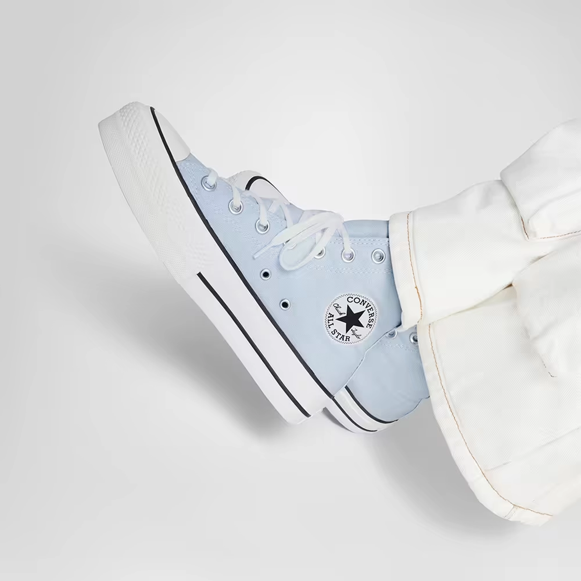 Adaptable Fit Converse | CHUCK TAYLOR ALL STAR LIFT PLATFORM { BLUE