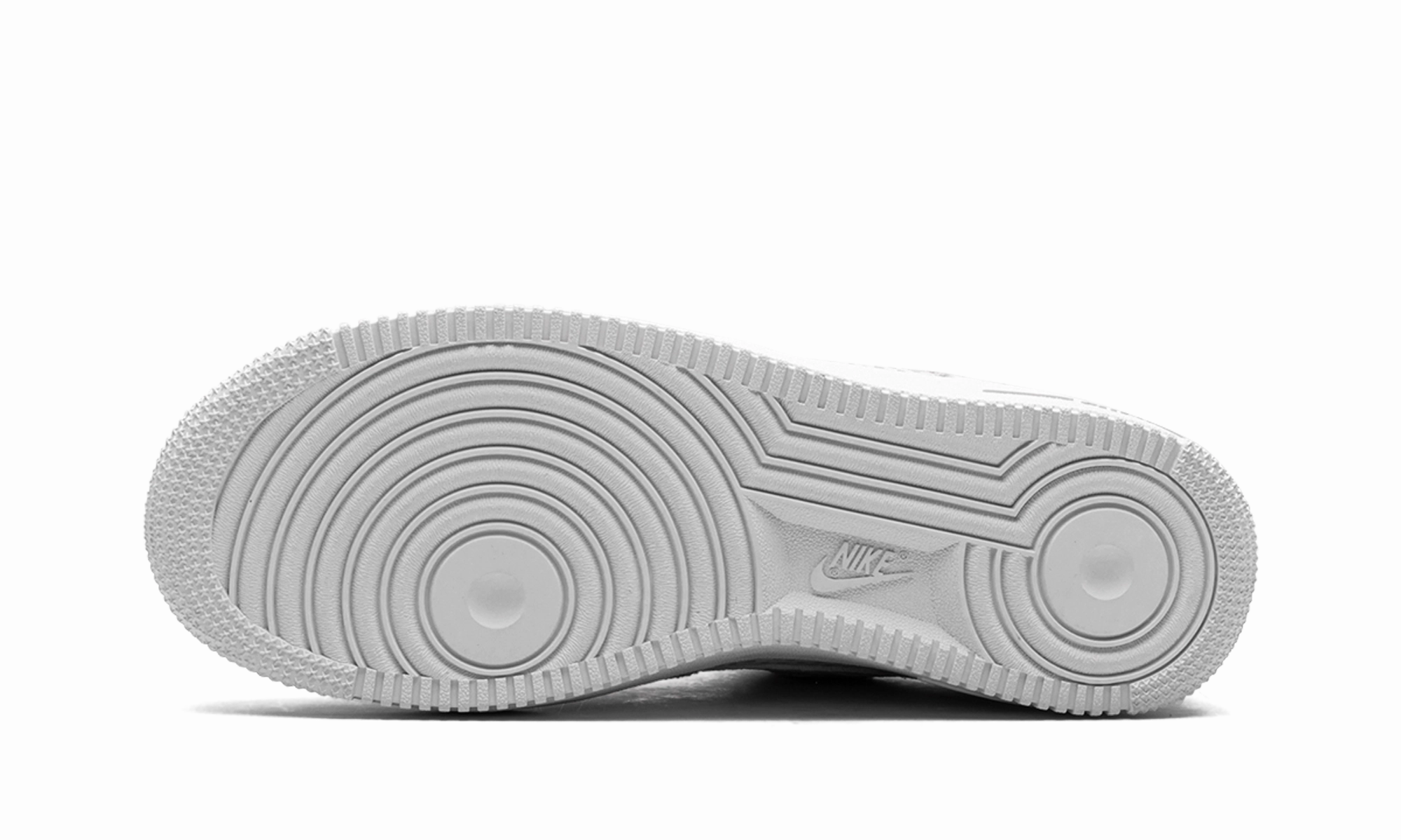 AIR FORCE 1 '07 WMNS "Grey" Group Hike