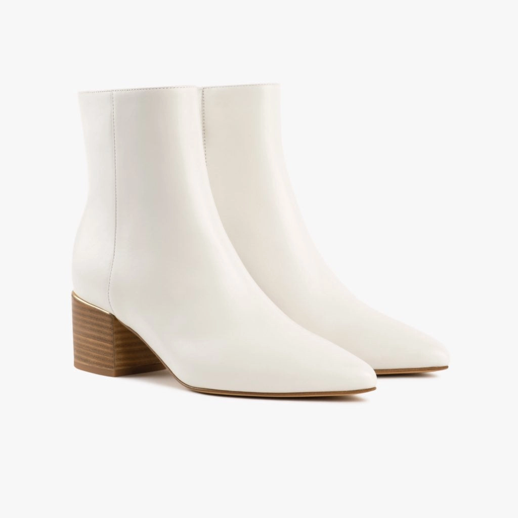 Protective Finish Mountain Climber Flexible Frame Night Travel Luna | Ecru