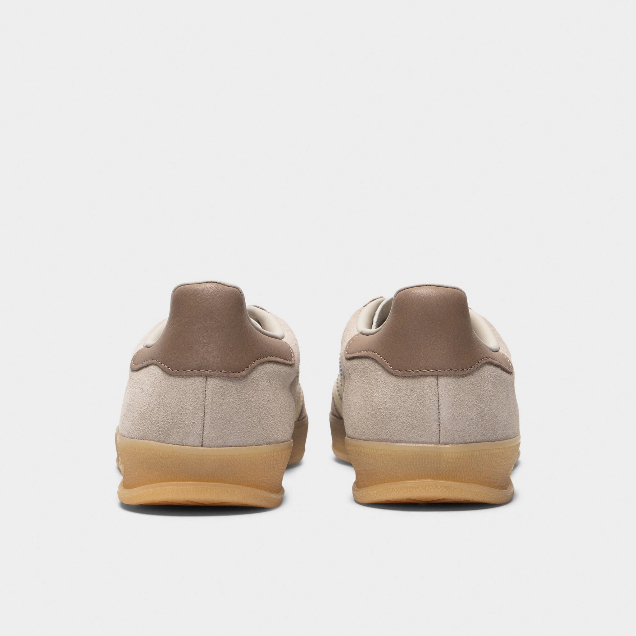 adidas Women's Gazelle Light Brown / Off White - Gum Temperature Regulating Non Slip Traction