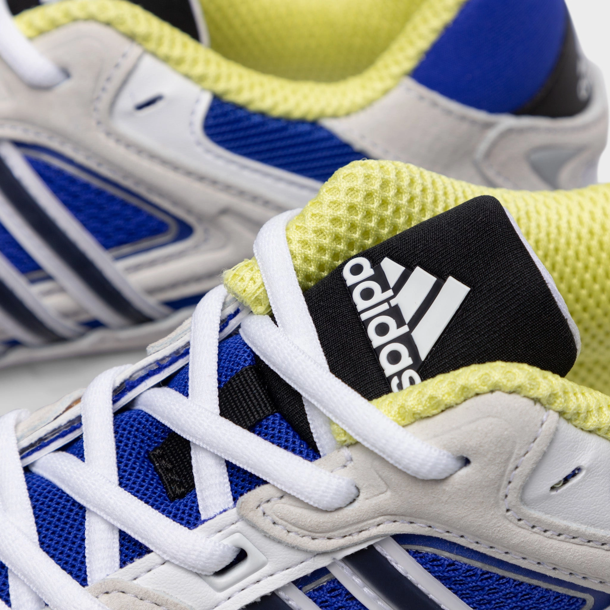 City Wear adidas Originals Response CL White / Blue - Yellow